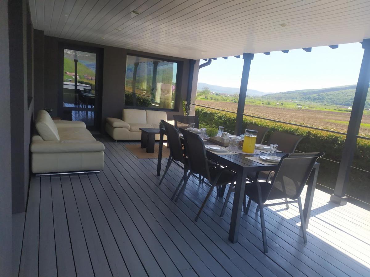 Vila Gosen Sard Exterior photo